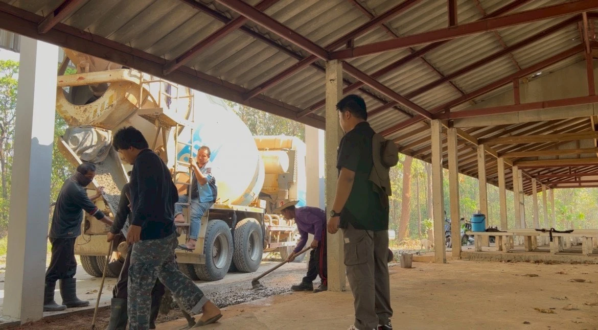 ปรับปรุงเทดาดคอนกรีตบริเวณศาลาป่าช้า บ้านห้วยหญ้าไซ หมู่ที่ 4